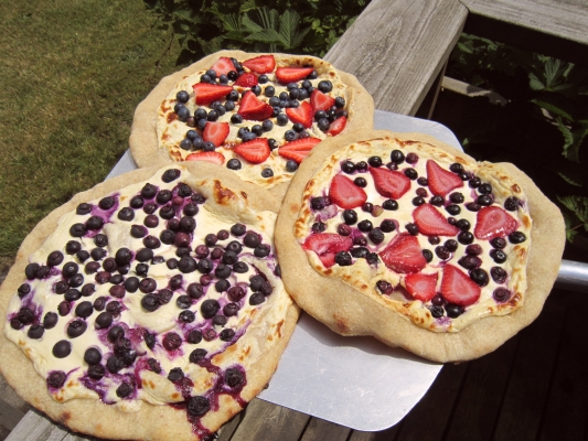 Three dessert pizzas