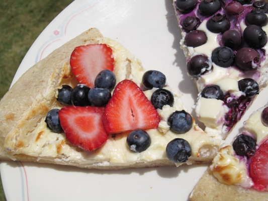 Dessert Pizza slices