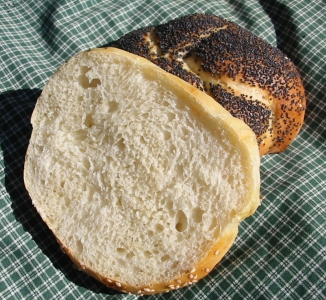 kaiser crumb